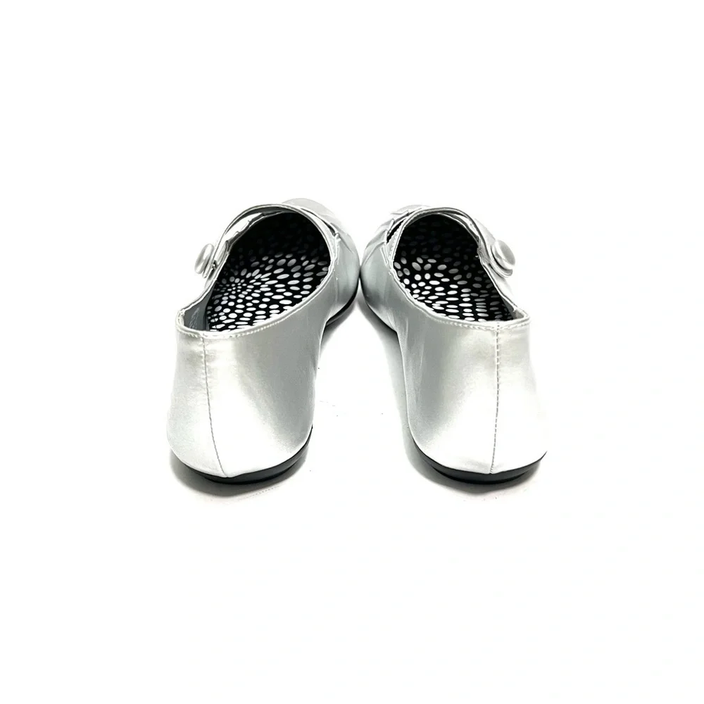 Vintage Y2K deadstock silver vegan leather Mary Jane flats